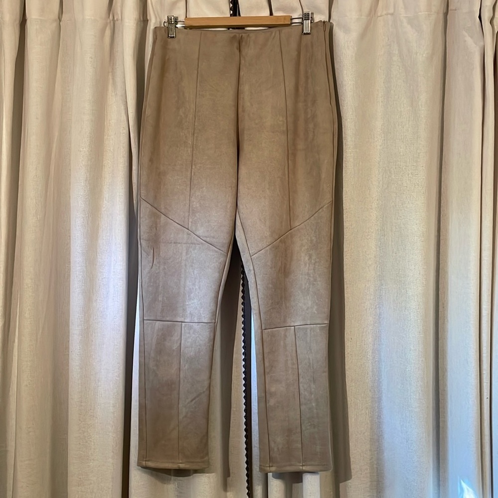 Suede like taupe pants Size L